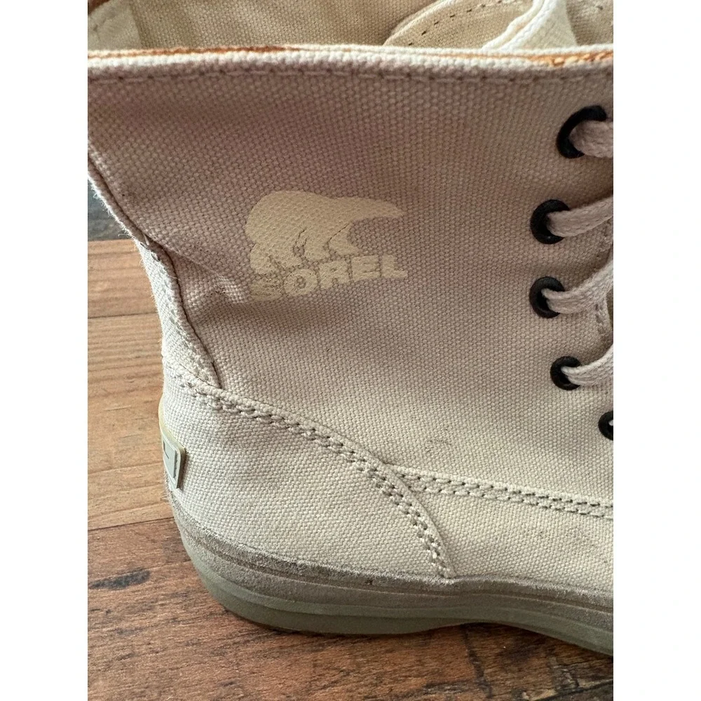 Sorel men caribou